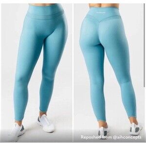 Alphalete Halo Leggings 7/8 Compression Vivid Blue Carolina Blue Harmony